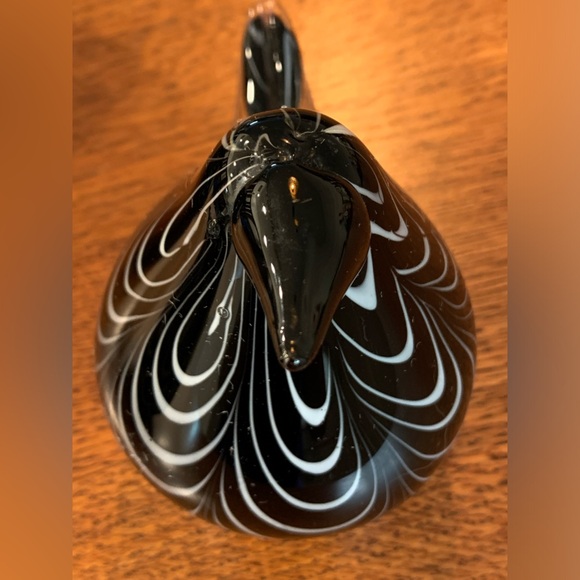 3 solid clear, black & white glass birds - Picture 7 of 12